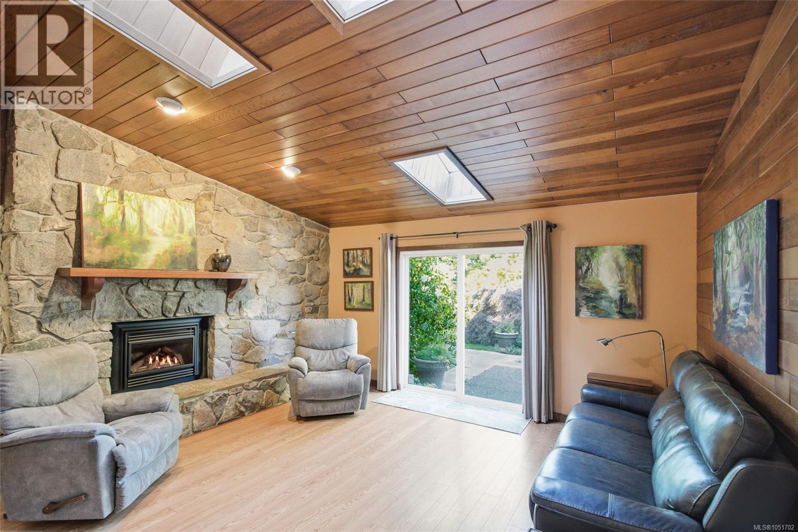 1061 Harlequin Rd - Image 5