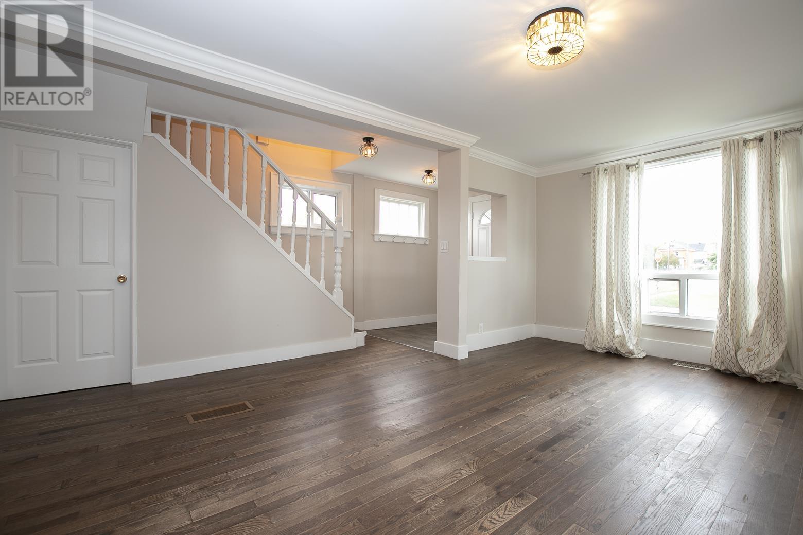 455 Charles St — photo 25