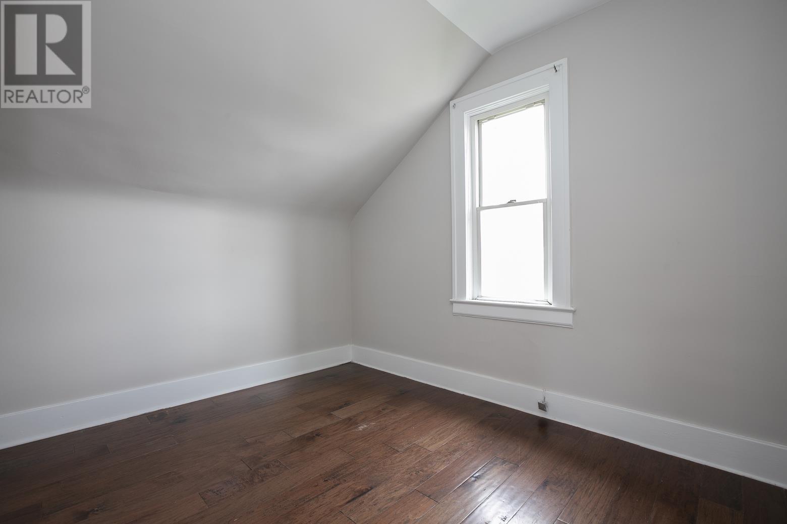 455 Charles St — photo 42