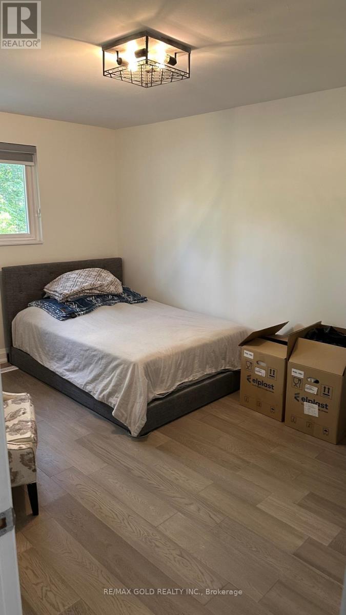 54 Alexander Street — photo 14