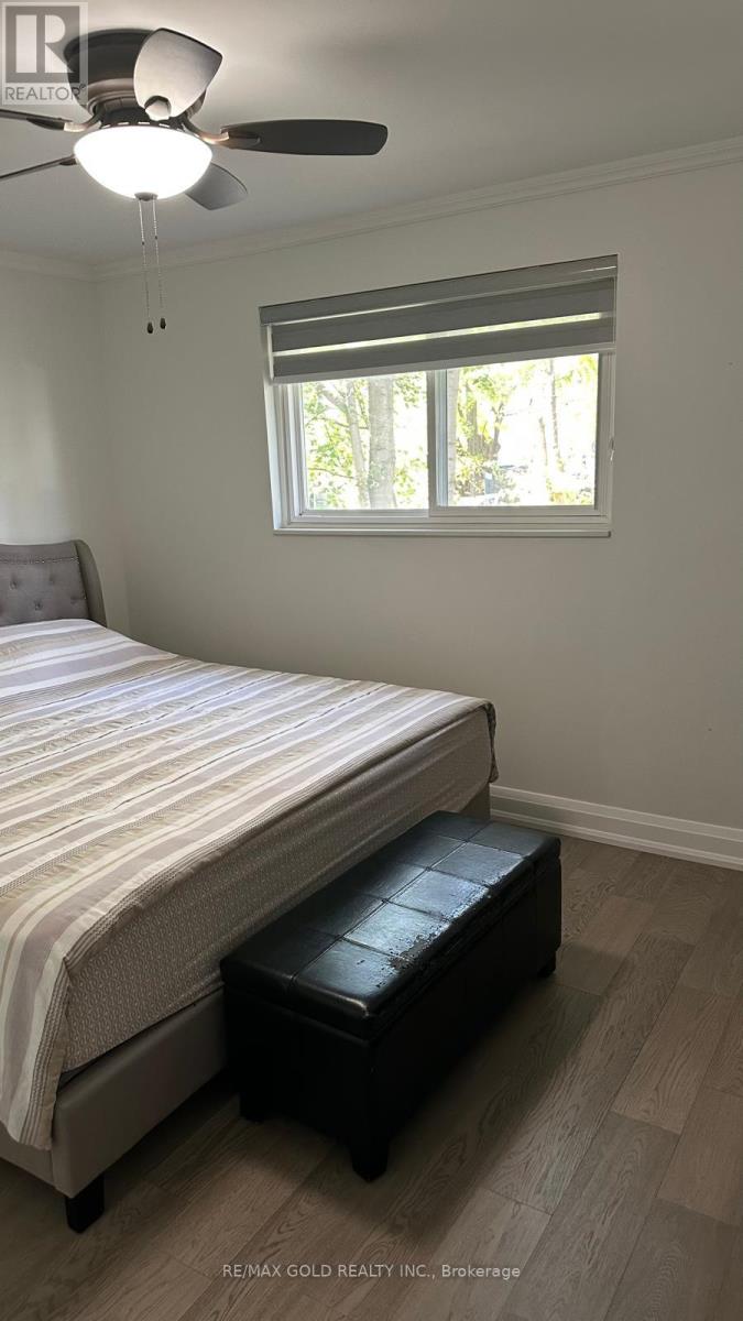 54 Alexander Street — photo 16