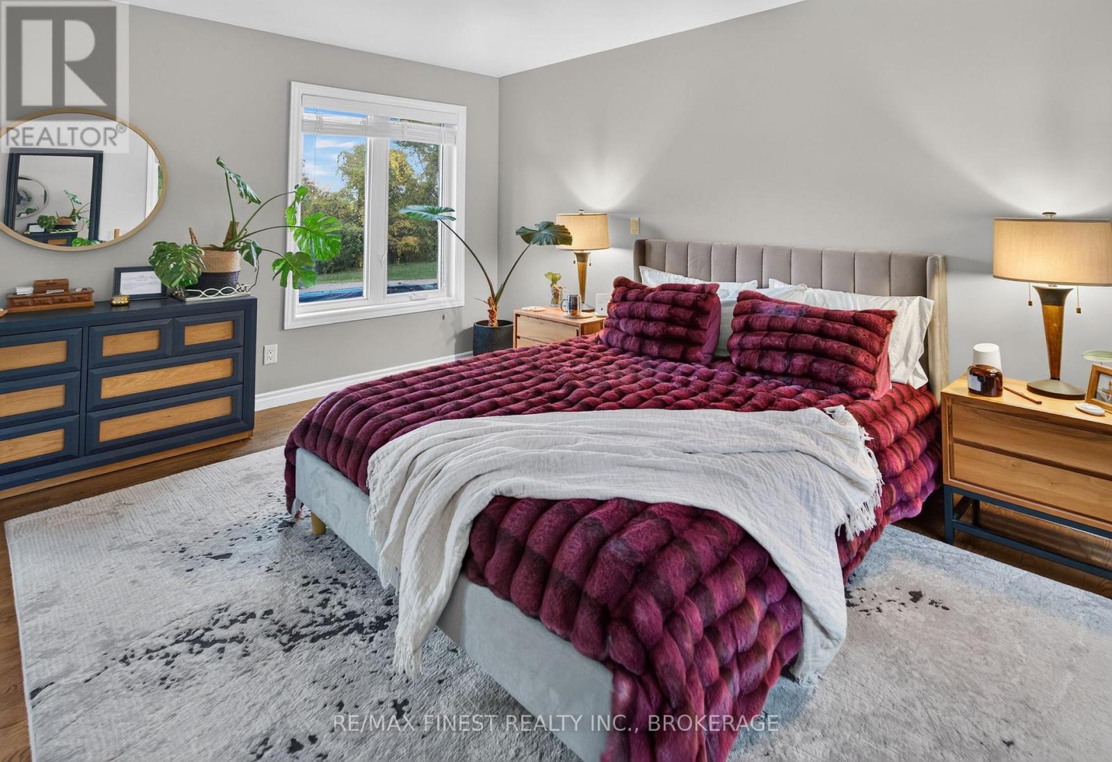 466 Mackenzie Road — photo 32