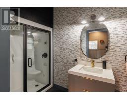128-130 Cove Road thumbnail 40
