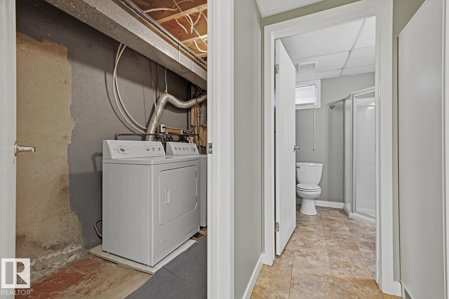 4727 105 ST NW - 31