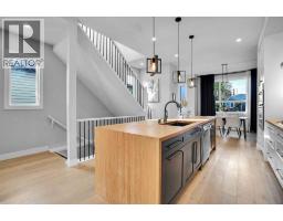 635 20 Avenue NE - photo 9