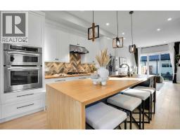 635 20 Avenue NE - photo 5