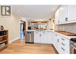4pc Bathroom - 34 Braun Street, Kitchener, ON N2H3R4 Photo 11