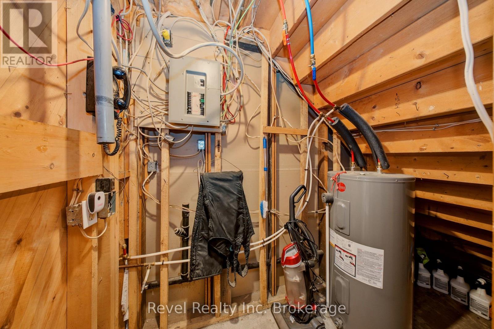 140 Bluesea Road Southwest — photo 27