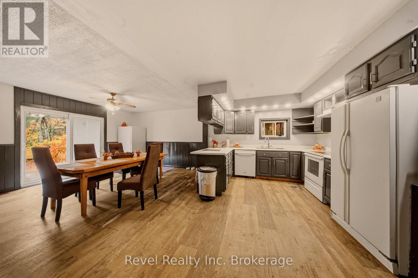 140 Bluesea Road Southwest — photo 4