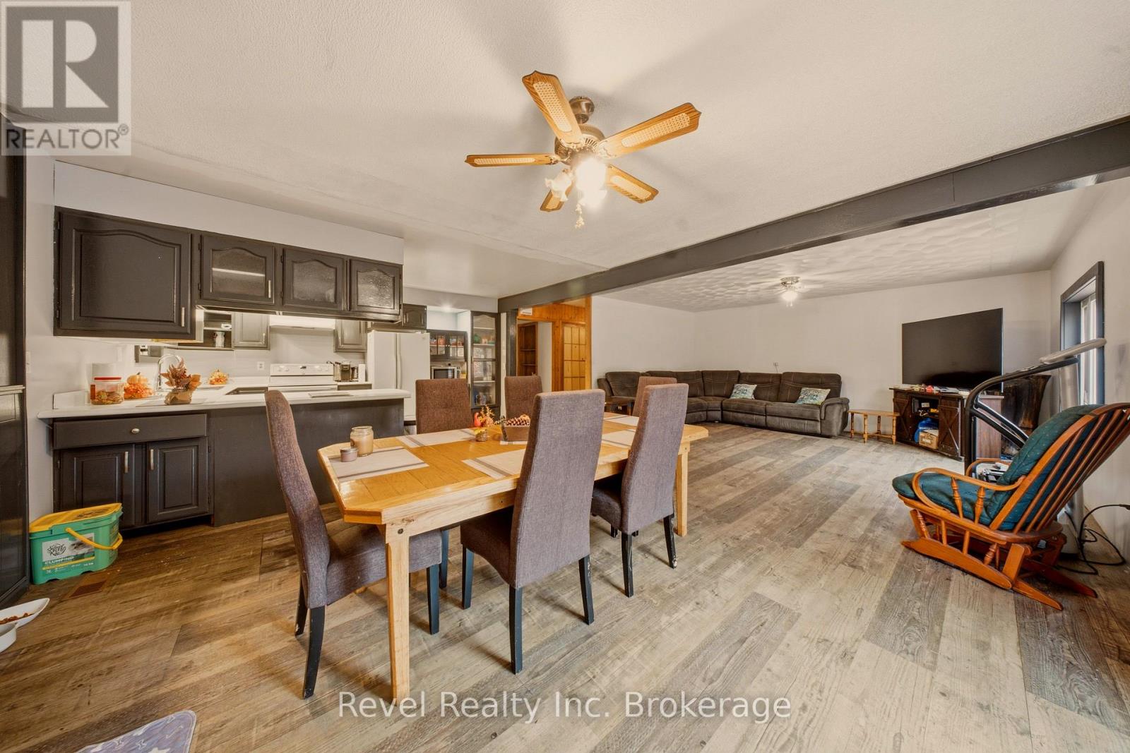 140 Bluesea Road Southwest — photo 8