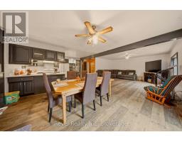 Foyer - 140 Bluesea Road Sw, Bonfield, ON P0H1E0 Photo 8