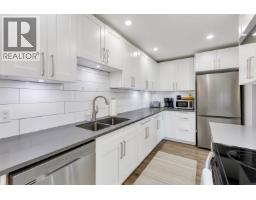 207 3901 Carrigan Court, Burnaby, BC V3N4K1 Photo 9