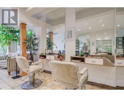 492 Manning Avenue, Toronto, ON M6G2V7 Photo 12