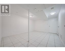 492 Manning Avenue, Toronto, ON M6G2V7 Photo 31