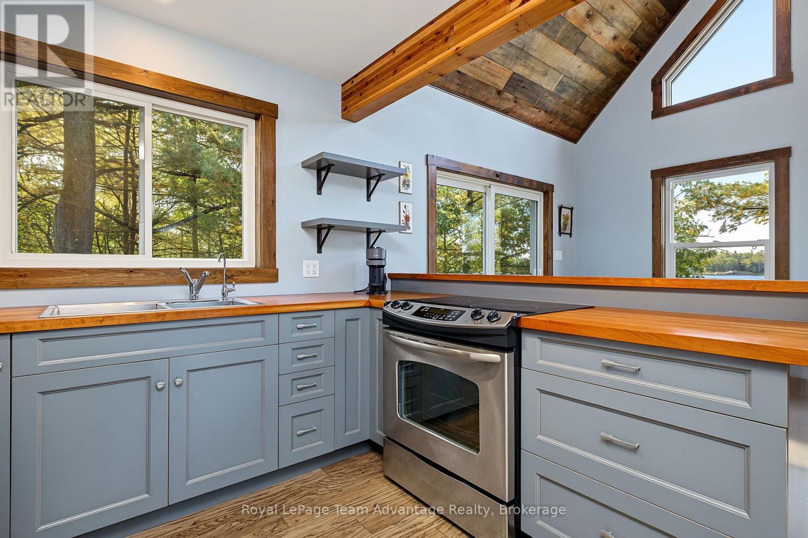 1 A20 Island — photo 18