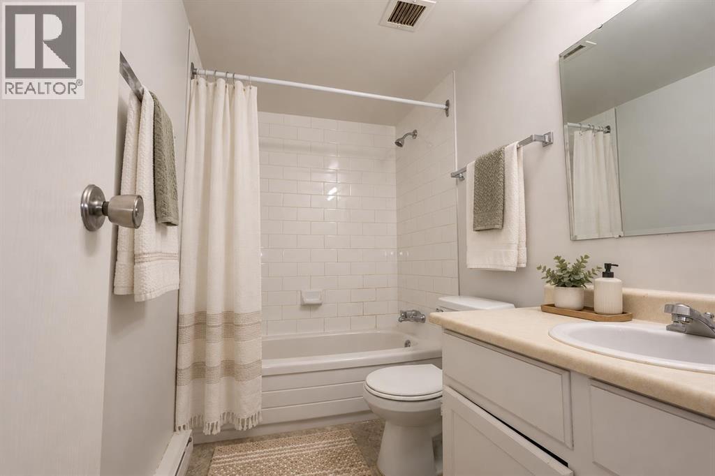 1216, 315 Southampton Drive SW photo 15