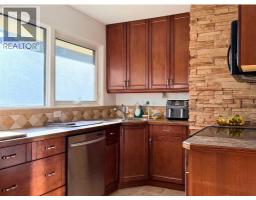 4pc Bathroom - 10249 111 Avenue, Grande Prairie, AB T8V1T7 Photo 7