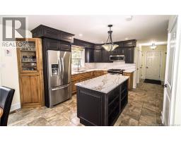 38 Red Maple Court, photo 6