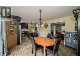 38 Red Maple Court, photo 13