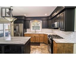 38 Red Maple Court, photo 8