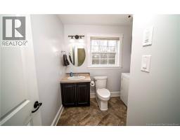 38 Red Maple Court, photo 17
