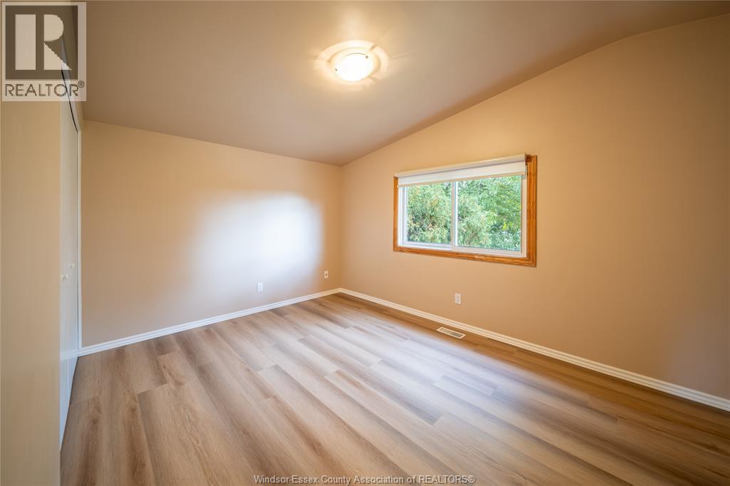 4369 ASHFIELD CRESCENT - 19