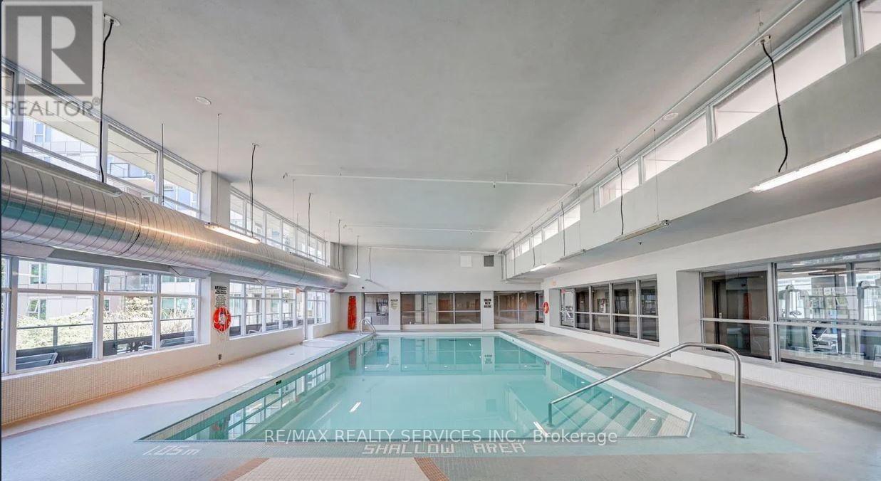 190 Borough Drive — photo 20