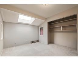 14972 Southmere Close, Surrey, BC V4A7T6 Photo 23