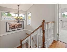 14972 Southmere Close, Surrey, BC V4A7T6 Photo 17