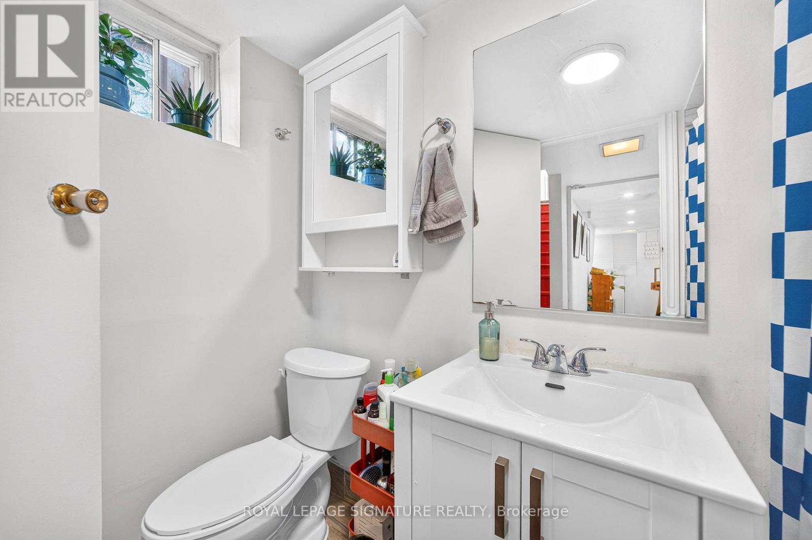 387 Leslie Street — photo 11