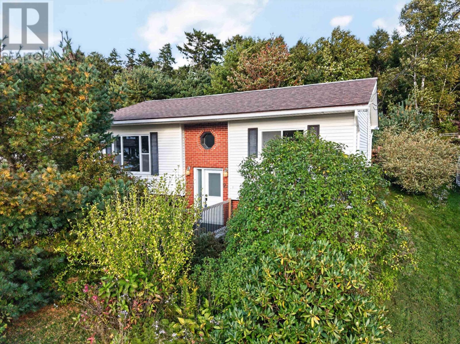 29 Roslyn Drive - 1