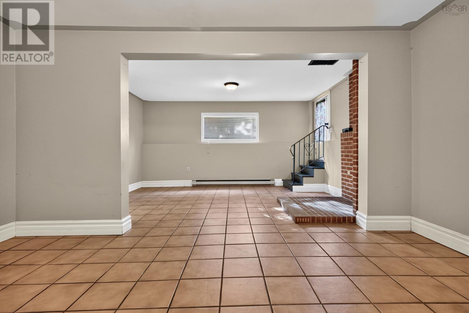 29 Roslyn Drive - 28
