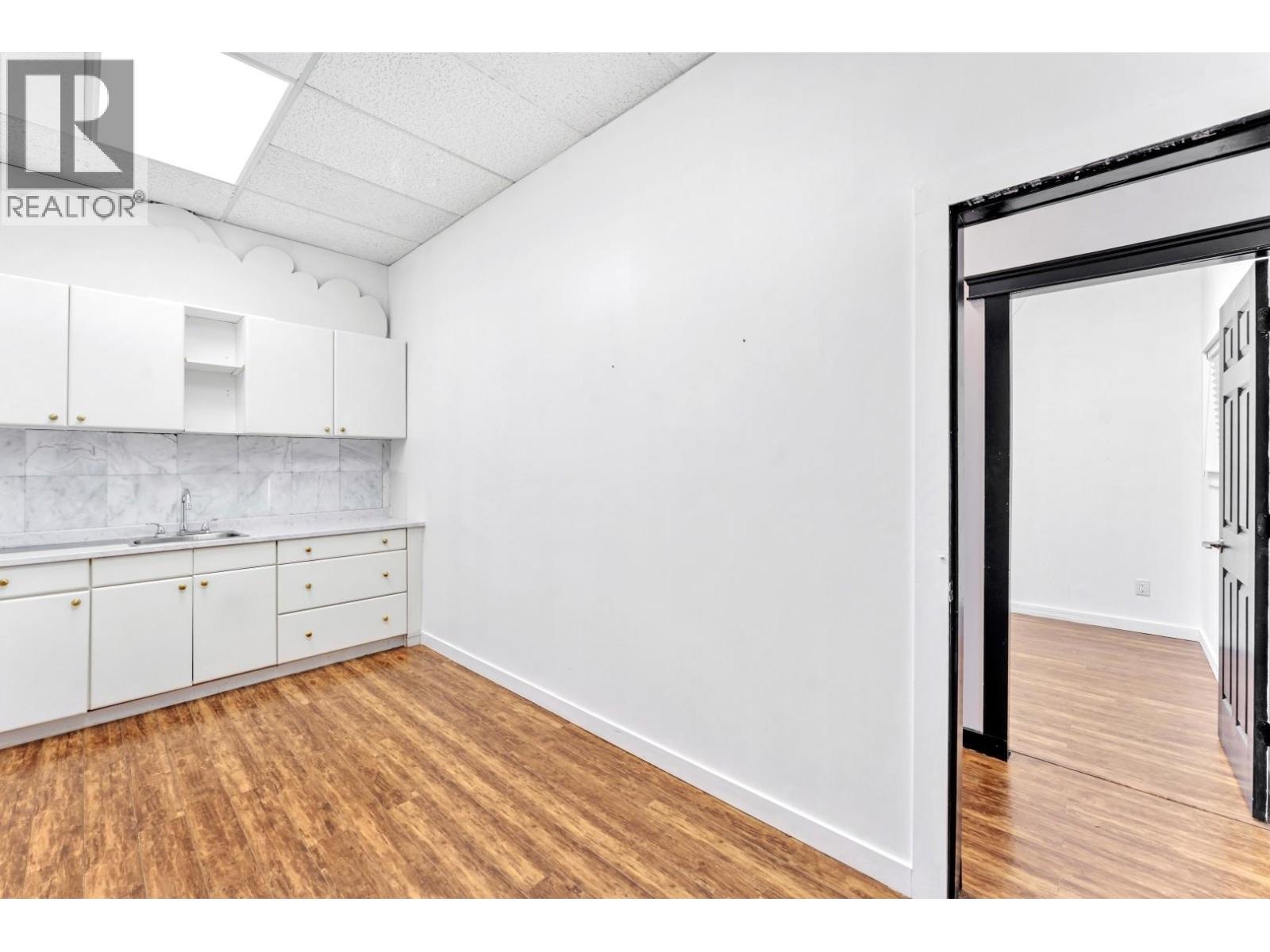 Photo of 103 2228 MCALLISTER AVENUE 16