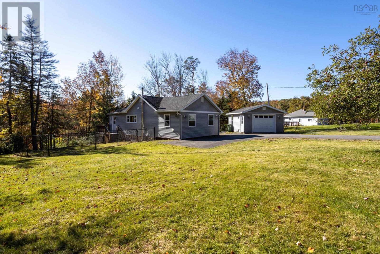 12 Buchanan Avenue - 1