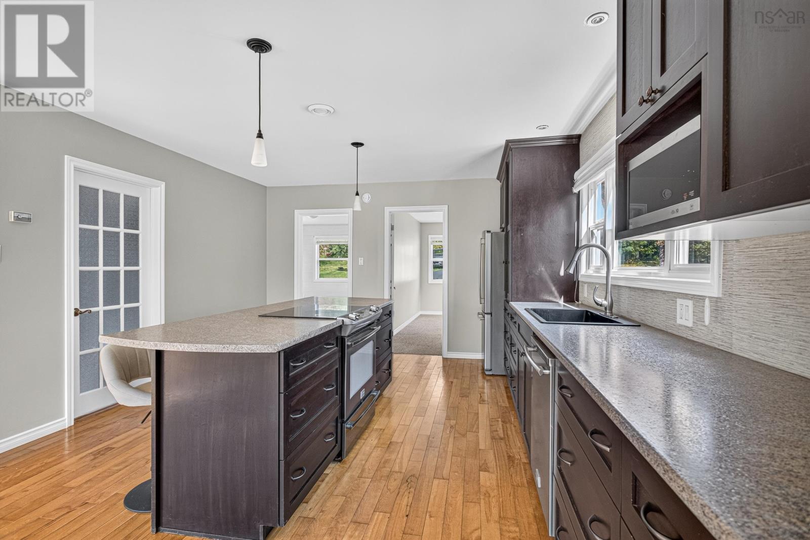 12 Buchanan Avenue - 11