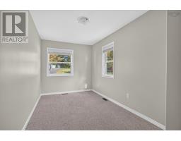 12 Buchanan Avenue, Enfield, NS B2T1C8 Photo 16