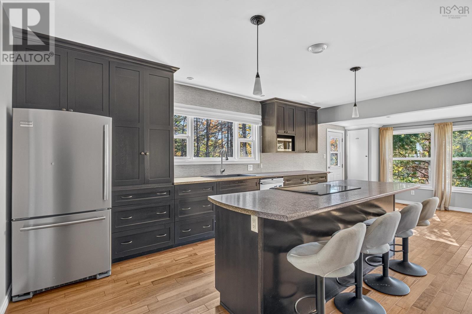 12 Buchanan Avenue - 13