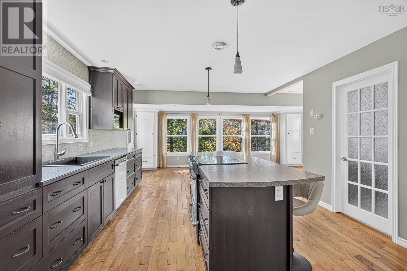 12 Buchanan Avenue - 14