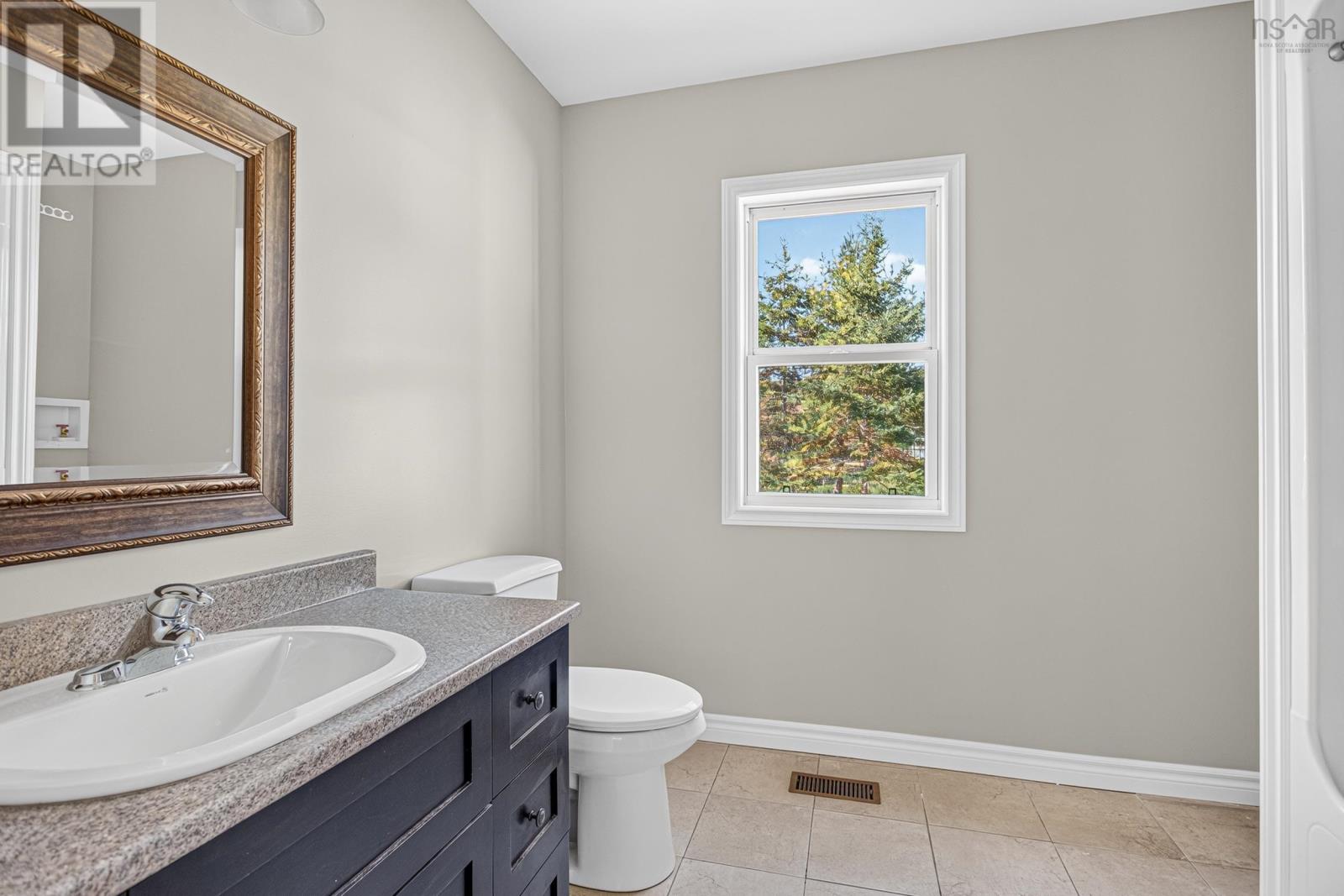 12 Buchanan Avenue - 20