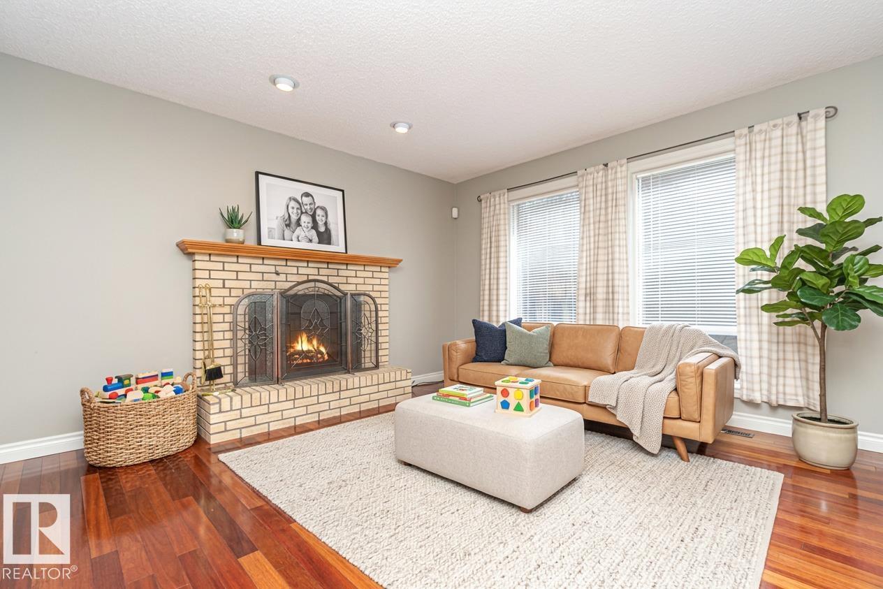 221 OCKENDEN PL NW - 11