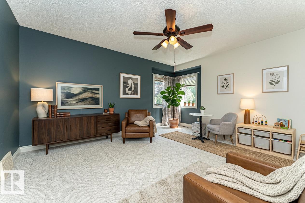 221 OCKENDEN PL NW - 35