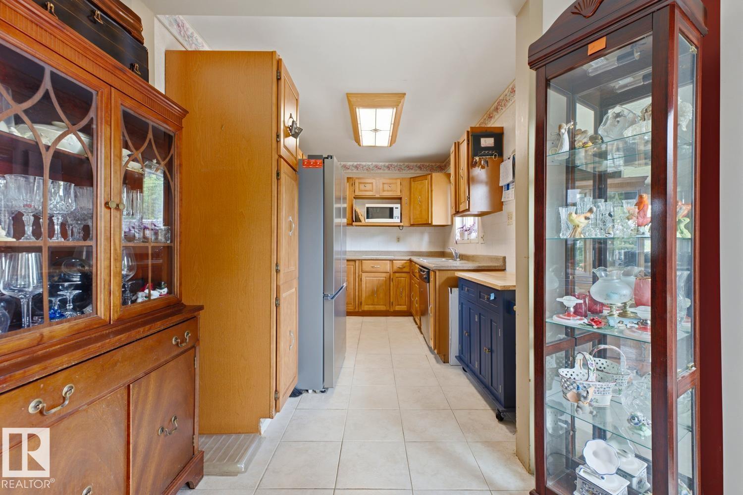 12115 141 ST NW - 39