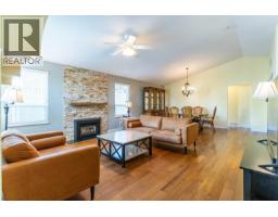 71 2865 Glen Drive, Coquitlam, BC V3B6Y7 Photo 8