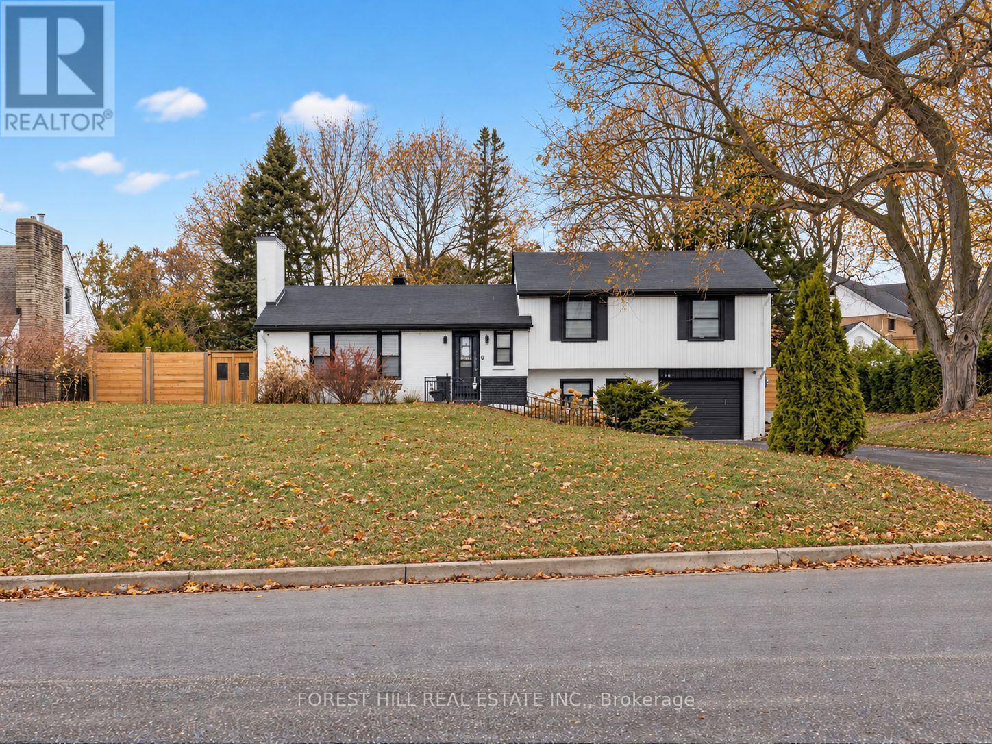 180 GLENWOOD CRESCENT - 1