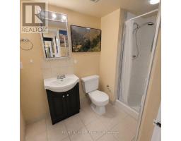 Bathroom - 706 - 61 Markbrook Lane, Toronto, ON M9V5E7 Photo 8