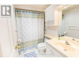 1098 Bordeaux Court, Mississauga, ON L5H4B4 Photo 12