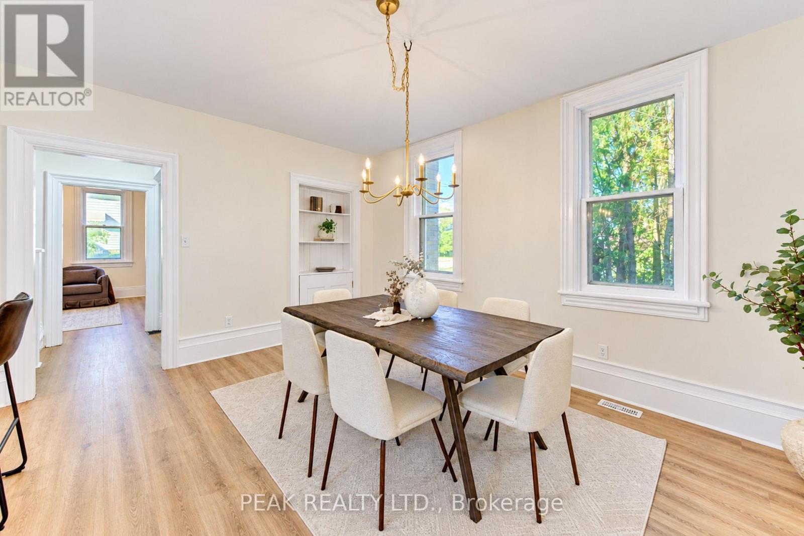12 JOHN STREET W - 17