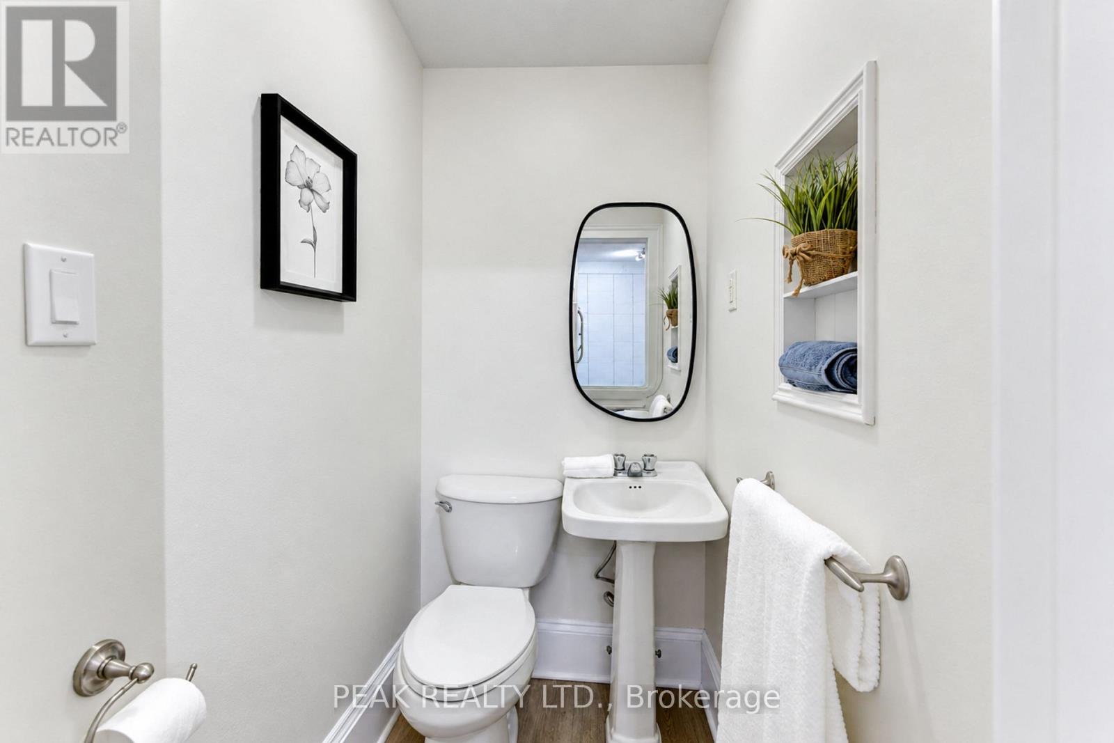 12 JOHN STREET W - 20