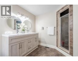 2064 Trillium Court, Burlington, ON L7M2S6 Photo 34