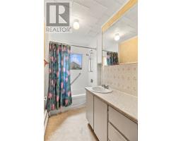 55 Newtown Road thumbnail 27